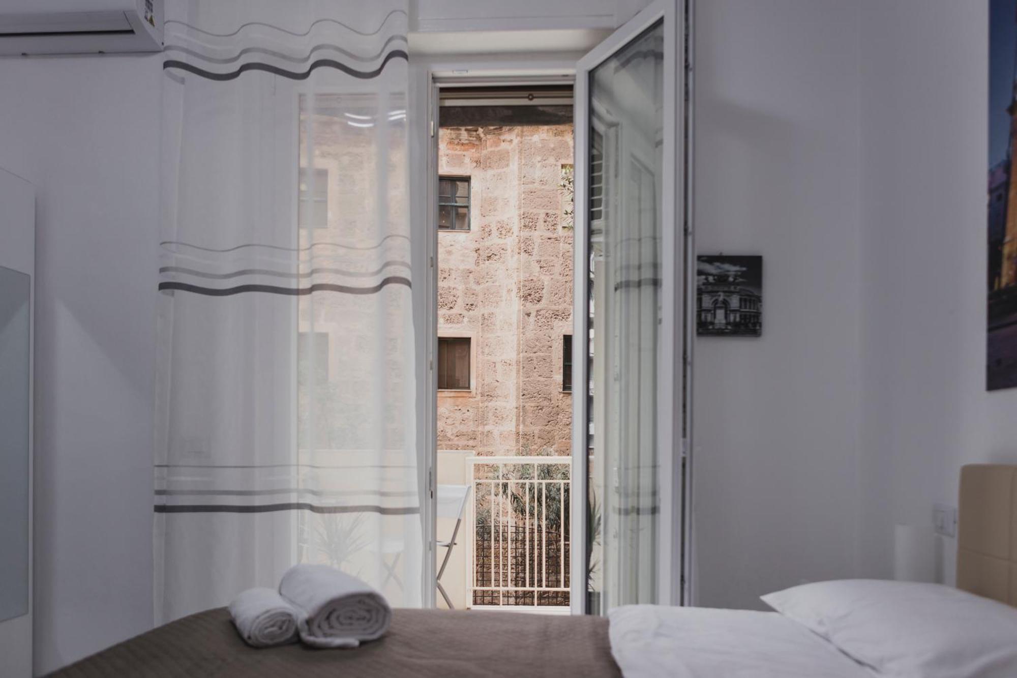 Hotel Mariblu Palermo Esterno foto